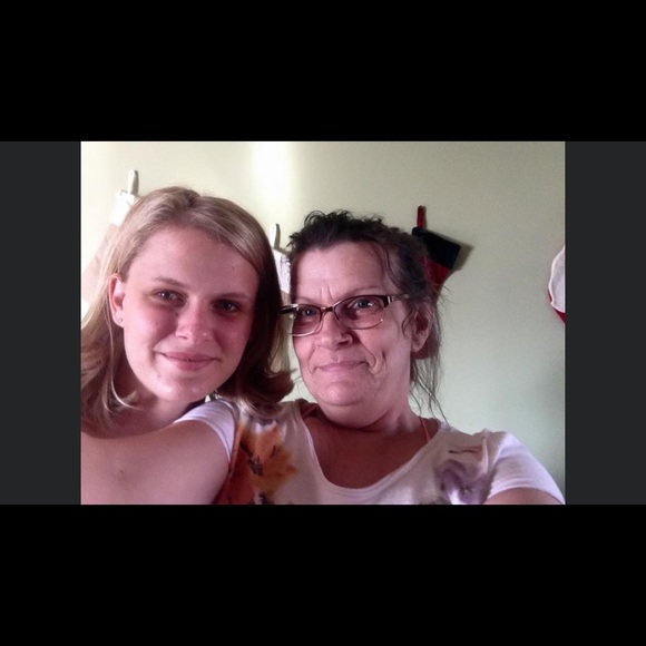 Meet your Posher, Susan - Picture 2 of 2